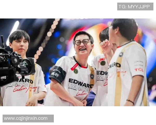 EDG以89分稳居世界冠军杯积分榜首位其他战队紧追不舍 EDG以89分稳居世界冠军杯积分榜首位其他战队紧追不舍
