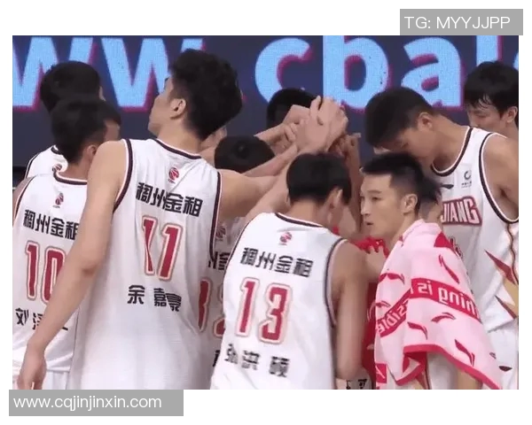 武汉篮球队在世界锦标赛积分榜上以96分稳居第一名展现强劲实力